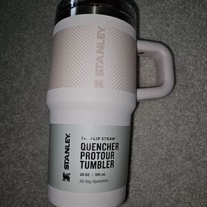 Stanley 20 Oz Pale Pink Quencher ProTour Flip Straw Tumbler with Handle